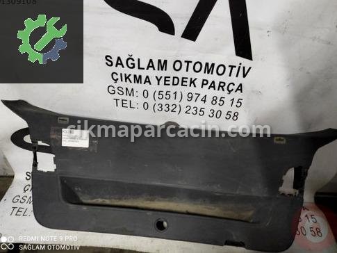 Volkswagen Golf Bagaj Kapağı çıkma parça