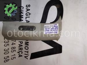 OEM; 6n3867282 VOLKSWAGEN POLO 95-99 SAĞ ORTA DİREK ÜST KAPL