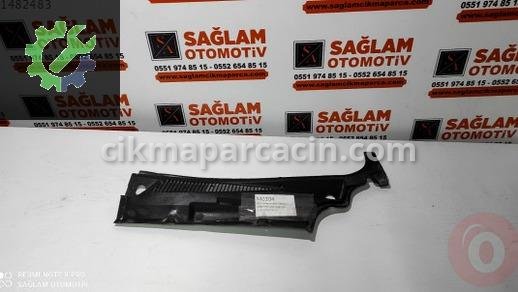 Fiat Doblo Ön Cam Izgarası çıkma parça