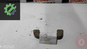 OEM; 74610-05130 TOYOTA YARİS ÇIKMA ÖN TAVAN TUTAMAĞI