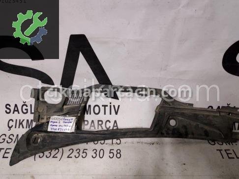 Renault Megane Ön Cam Izgarası çıkma parça