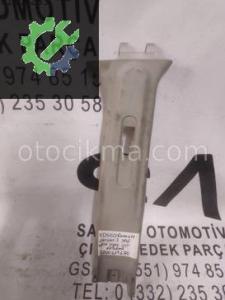 OEM; 8200419450 RENAULT KANGOO 3 SAĞ ORTA DİREK ÜST KAPLAMA