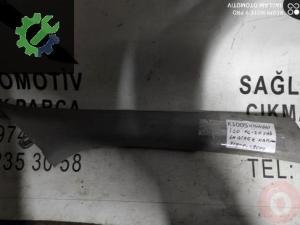 OEM; 85821-C8000 HYUNDAİ İ20 14-20 SAĞ ÖN DİREK KAPLAMA