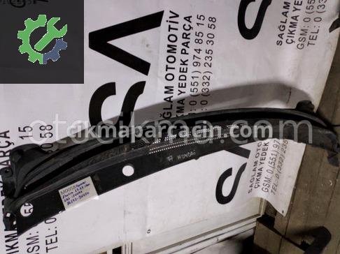 Hyundai Elantra Ön Cam Izgarası çıkma parça