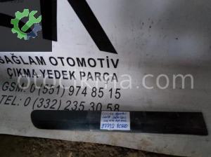OEM; 877321c500 HYUNDAİ GETZ 06-11 SAĞ ORTA KAPI BANDI
