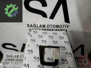 OEM; 8E0864261AB AUDİ A4 05-08 ÇIKMA VİTES ÇERÇEVESİ