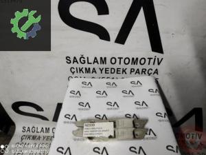 OEM; 8M51-17D959-A FORD C-MAX-FOCUS SOL ARKA TAMPON BRAKETİ