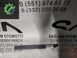 OEM; 8P4853969B AUDİ A3 ÇIKMA SOL ARKA KAPI BANDI