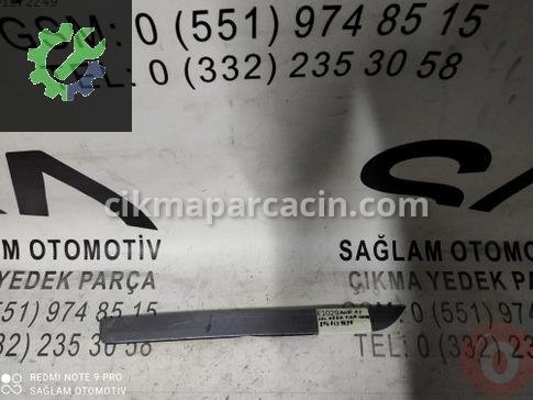 Audi A3 Kapı Bandı & Çıtası çıkma parça