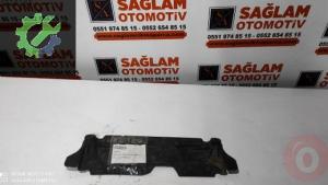 OEM; 8V5825230 AUDİ A3 15-16 ÇIKMA MOTOR SIÇRAMA KORUMASI