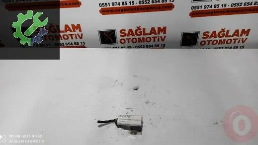 Opel Kadett Sağ Ön Far 90230835 çıkma parça