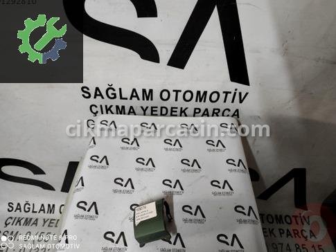 Opel Astra Çeki Demir Kapağı çıkma parça
