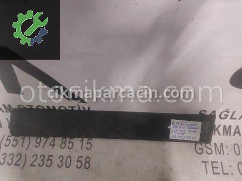Peugeot Partner Kapı Bandı & Çıtası çıkma parça