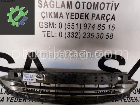 Peugeot 207 Tampon Izgarası çıkma parça