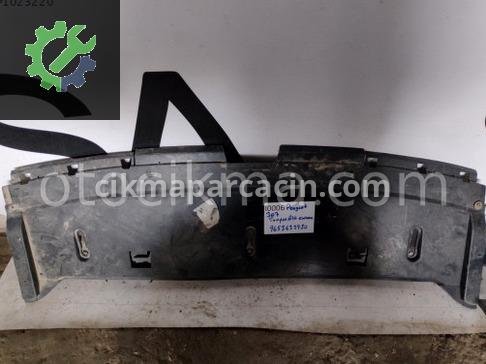 Peugeot 307 Karlık çıkma parça
