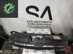 OEM; 9810515477 PEUGEOT 208 ÇIKMA ÖN PANEL ÜSTÜ