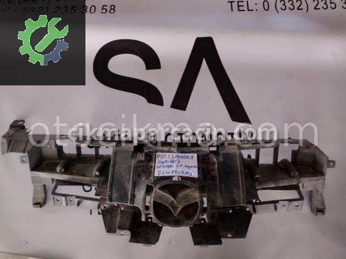 Mazda 3 Tampon Izgarası çıkma parça