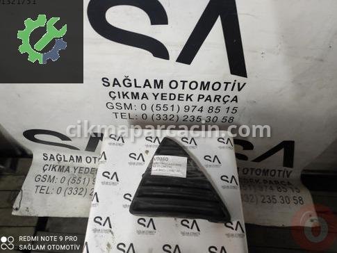 Ford Focus Sis Farı çıkma parça