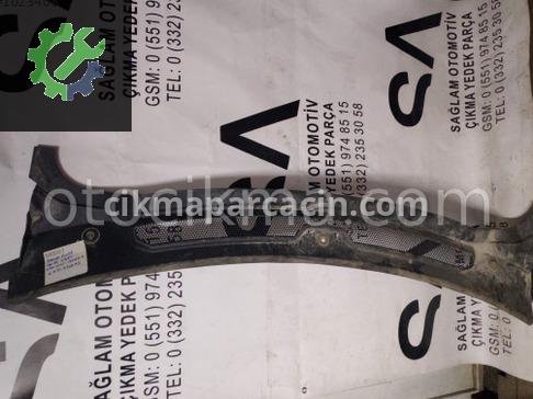 Land Rover Range Rover Ön Cam Izgarası çıkma parça