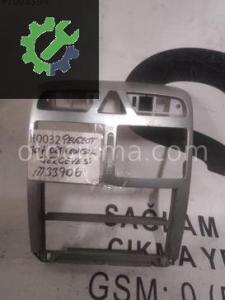 OEM; m33906 PEUGEOT 307 ORTA KONSOL ÇERÇEVESİ OEM; M33906