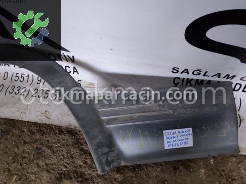 Mitsubishi Pajero Kapı Bandı & Çıtası çıkma parça