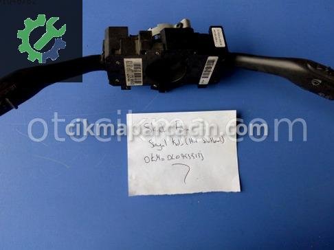 Skoda Fabia Sinyal Kolu çıkma parça