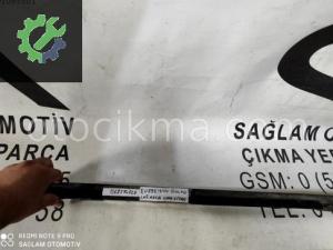 OEM;1J68394720 VW GOLF-4 SAĞ ARKA CAM ÇİTASI