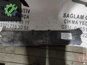 OEM;1U6863485 SKODA OCTAVİA BAĞAJ KİLİT KAPLAMASI