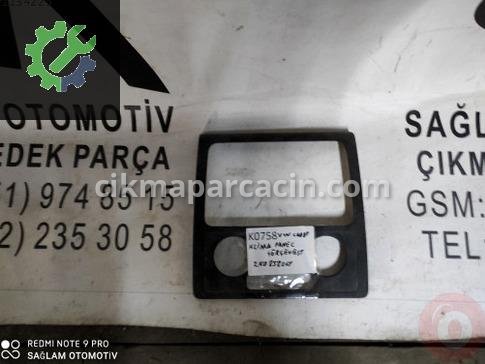 Volkswagen Caddy Gösterge Çerçevesi çıkma parça