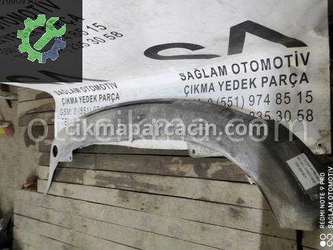 Volkswagen Passat Spoiler çıkma parça