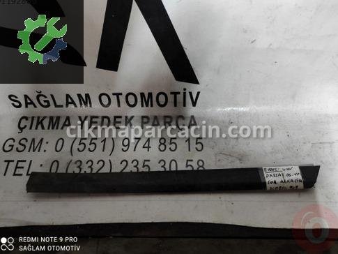 Volkswagen Passat Kapı Bandı & Çıtası çıkma parça