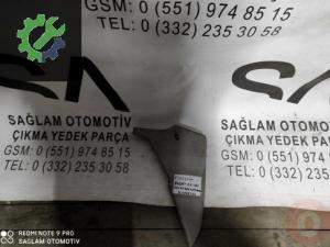 OEM;3C5867242 VW PASSAT B6 SAĞ ARKA DİREK KAPLAMA