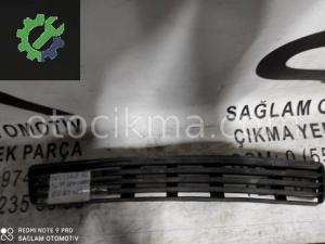 OEM;3D0807683 AUDİ A4 94-99 ORTA IZGARA