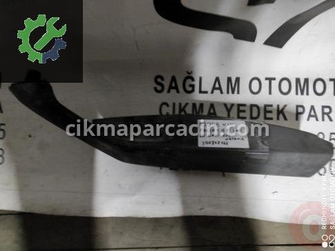 Volkswagen Passat Sağ Ön Kapı çıkma parça