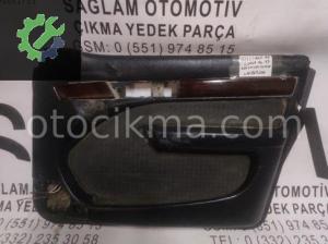 OEM:4A0867106 AUDİ A6 94-97 C4 KASA SAĞ ÖN KAPI DÖŞEMESİ