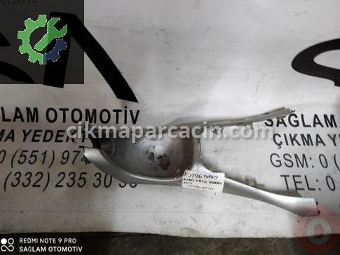 Toyota Auris Orta Konsol çıkma parça