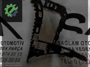 OEM;5C6807394B VW JETTA SAĞ 11-14 ARKA TAMPON BRAKETİ