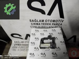 OEM;62222-AX600 NİSSAN MİCRA ÇIKMA SAĞ SİS LAMBASI BRAKETİ