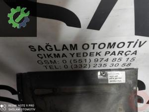 OEM;6K9863172A VW CADDY ÇIKMA SAĞ BAĞAJ BÖLMESİ