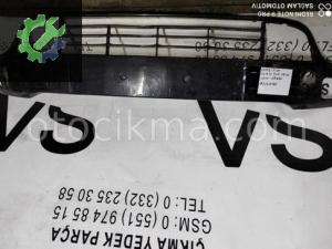 OEM;735500126 FİAT PUNTO EVO 09-12 ORTA IZGARA