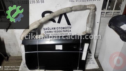 Hyundai i20 Sol Ön Kapı çıkma parça