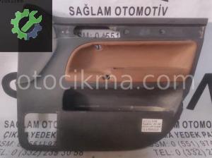 OEM:7L6867012 VW TOUREG 02-10 SAĞ ÖN KAPI DÖŞEMESİ