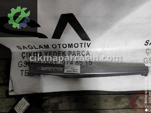 Mitsubishi Lancer Torpido Kapağı çıkma parça
