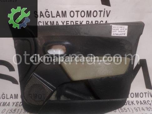 Dacia Dokker Kapı Döşemesi çıkma parça