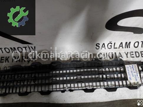 Renault Megane Tampon Izgarası çıkma parça
