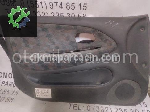 Hyundai Elantra Kapı Döşemesi çıkma parça