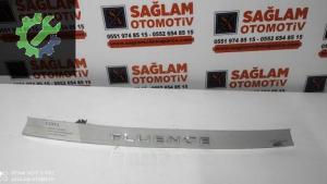 OEM;848100021R RENAULT FLUENCE ÇIKMA ARKA PLAKALIK NİKELAJLI