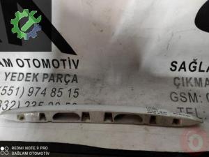 OEM;87370-22300 HYUNDAİ ACCENT 96-00 ÇIKMA BAĞAJ PLAKA ÇİTA