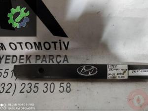 OEM;87371-25000 HYUNDAİ ACCENT 00-02 ÇIKMA BAĞAJ PLAKA ÇİTA