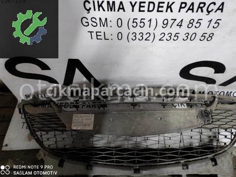 Mazda 3 Tampon Izgarası çıkma parça